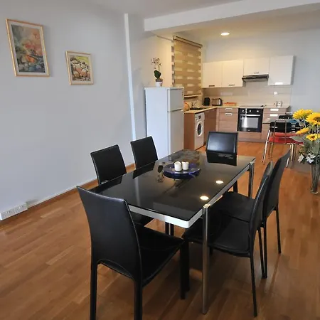 Apartment Ithaki Phinikoudes No. 201 Larnaka