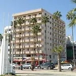 Ithaki Phinikoudes No. 201 Apartamento Larnaca