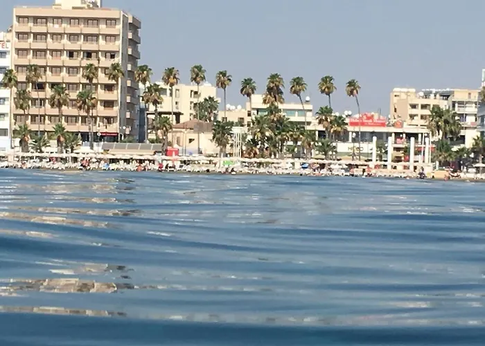 Lägenhet Ithaki Phinikoudes No. 201