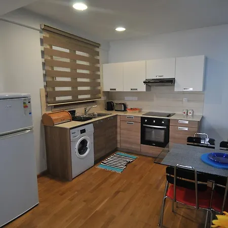 Apartmán Ithaki Phinikoudes No. 201
