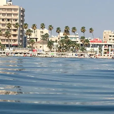 Apartmán Ithaki Phinikoudes No. 201